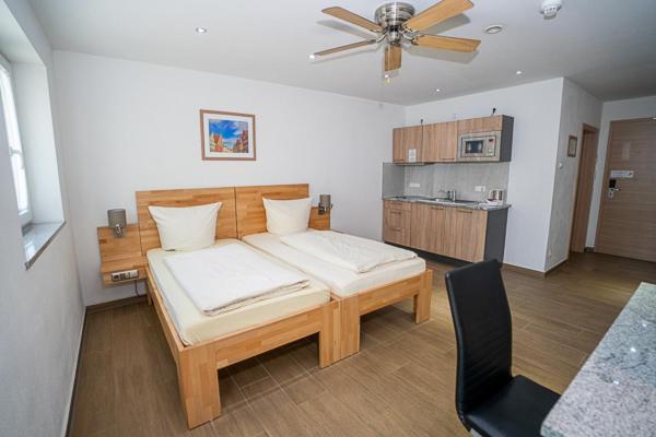 Boardinghouse Schellenberg Hotell Donauwörth Eksteriør bilde