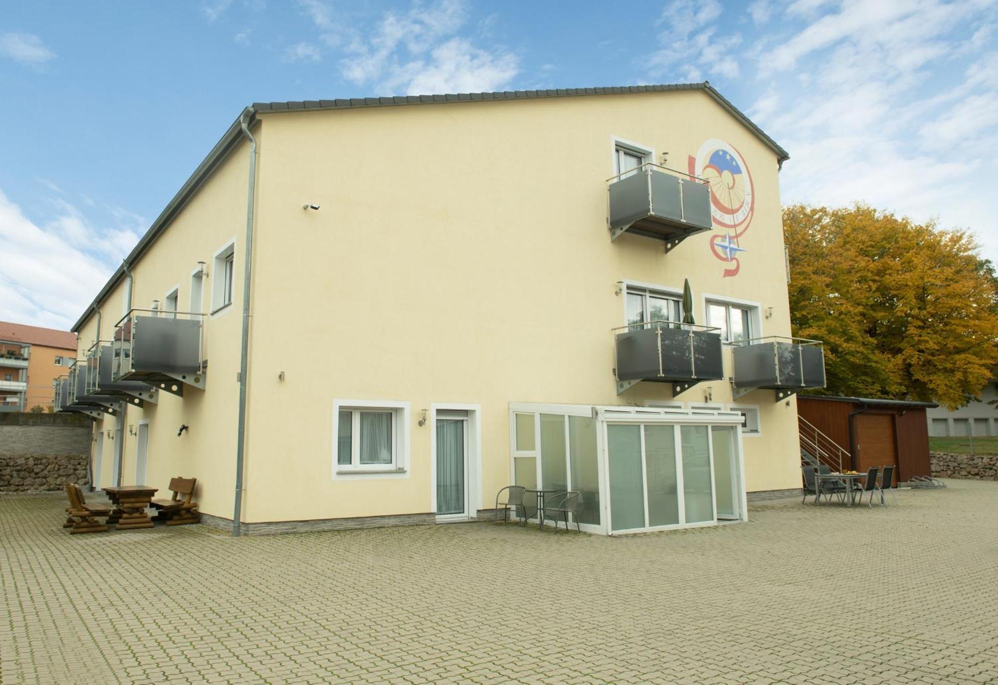 Boardinghouse Schellenberg Hotell Donauwörth Eksteriør bilde